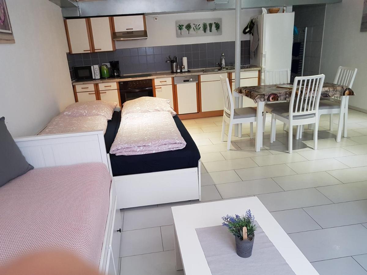 Ferienwohnung/Monteurzimmer Auf Dem Bauernhof Mörlenbach Dış mekan fotoğraf