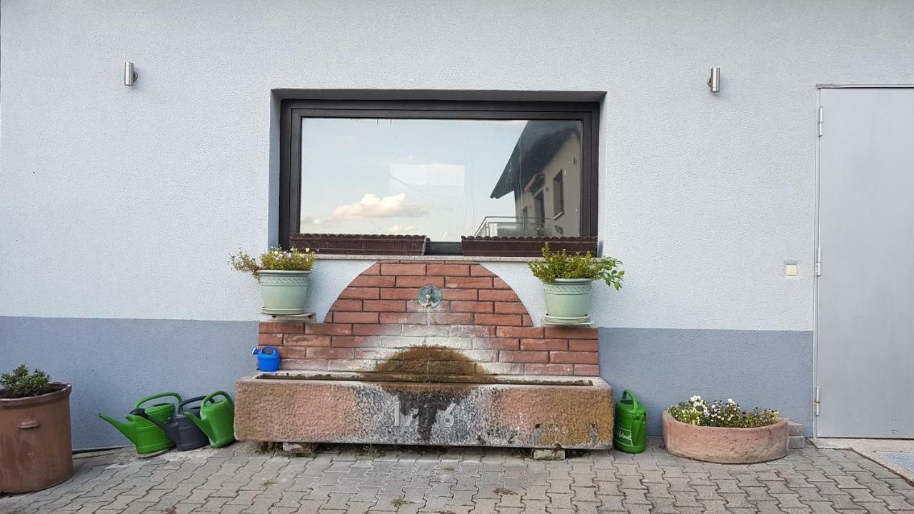 Ferienwohnung/Monteurzimmer Auf Dem Bauernhof Mörlenbach Dış mekan fotoğraf